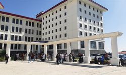 Ardahan Üniversitesinden "kampüste ayı görüldü" uyarısı