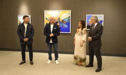 Ressam Zeynep Keklik’in ‘Düşsel Yolculuklar’ı Ada Modern’de