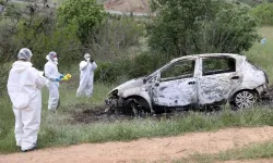 Evini ve otomobilini yaktıktan sonra bir kadını öldürüp intihar etti