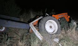Saman yüklü römorkun altında kalan sürücü hayatını kaybetti