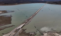 Barajdaki kuraklık eski yolu ortaya çıkardı