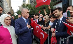 Cumhurbaşkanı Erdoğan, New York'ta Türkevi girişinde coşkuyla karşılandı