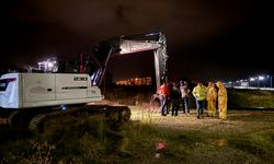 Bergama’da sağanak yağış hayatı felç etti: Ev ve iş yerlerini su bastı