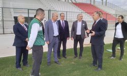 Söke Kaymakamı Akça, spor tesislerinde incelemelerde bulundu