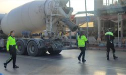 Beton mikseri yayalara çarptı: Babaanne hayatını kaybetti, torunu yaralandı