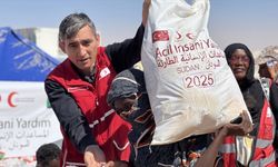 Türk Kızılay’dan el-Affad kampına gıda ve bebek maması desteği