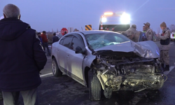 İki otomobil çarpıştı: 6 yaralı