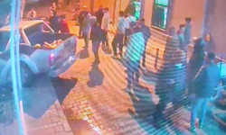 Pikap depoya daldı: Yaya son anda kurtuldu