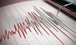 Türkiye'de deprem fırtınası başladı! Halka açık alanlarda kalın çağrısı yapıldı