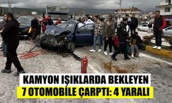 7 araç birbirine girdi, 4 yaralı