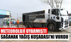 Meteoroloji uyarmıştı: Sağanak yağış Kuşadası’nı vurdu