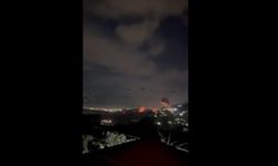 Son dakika iddiası: Venezuela’nın başkenti Caracas’ta art arda patlama sesleri