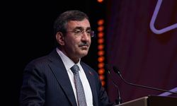 Cumhurbaşkanı Yardımcısı Yılmaz: Venezuela halkının yanında olmaya devam edeceğiz