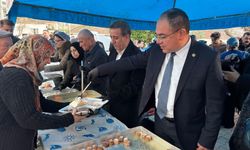 Efeler’de ilk iftar Alanlı’da kuruldu