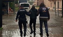 9 yıl hapis cezasıyla aranıyordu, Efeler’de yakalandı