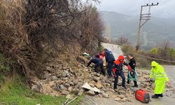 Çöken duvarın altında kalan kamyonetin sürücüsü öldü