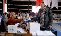 Kuşadası’nda Yörük Hizmet Çadırı’nda işlemler kolaylaşıyor