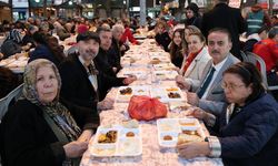 Söke Belediyesinin geleneksel iftar geleneği sürüyor