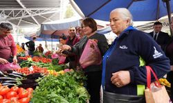 Başkan Gencay pazarcı esnafını dinledi