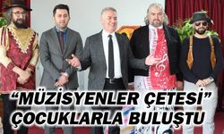 Buharkentli çocukların tiyatro keyfi