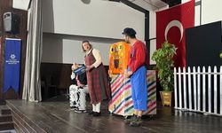 Çerçioğlu Karacasu’da çocukları tiyatro ile buluşturdu