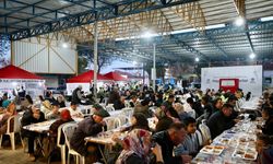 Didim Balat Mahallesi’nde ramazan bereketi sofralarda paylaşıldı