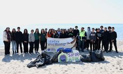 Didim’de öğrenciler kıyı temizliğini deneyimledi