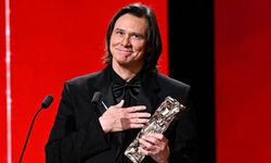 Jim Carrey öldü mü, klonlandı Mı? 51. César Ödülleri'nde ortaya çıkan son hali herkesi şaşırttı