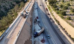 Freni boşalan tır şantiyeye daldı: 1 işçi hayatını kaybetti