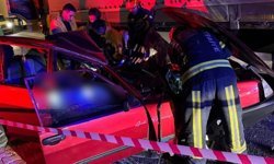 Genç sürücü tırın altında can verdi