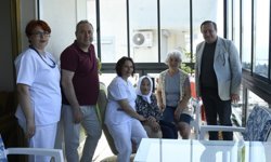 Kuşadası Belediyesi’nden annelere vefa örneği