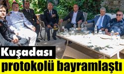 Kuşadası’nda geleneksel bayramlaşma töreni