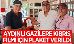 Aydınlı gazilere Kıbrıs filmi için plaket verildi