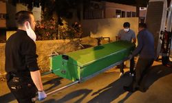 Babasının cesediyle iki gün aynı evde yaşadı