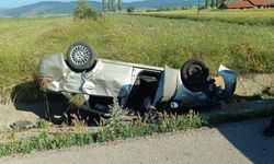Otomobil şarampole uçtu: 1 ölü, 2'si çocuk 3 yaralı