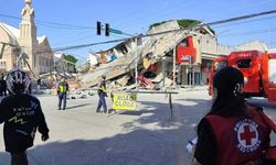 7,8 büyüklüğünde deprem oldu: Tsunami alarmı verildi