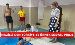 Otizmli çocuklara havuzda özel eğitim