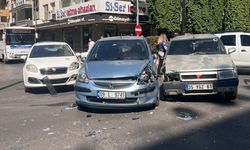 Aydın’da zincirleme kaza! Üç araç birbirine girdi