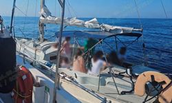 Didim açıklarında film gibi operasyon! Turist gibi gösterilen 16 kişi yakalandı