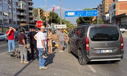 Aydın’da kavşakta şaşırtan dönüş! Orta şeritten döndü, motosiklete çarptı