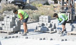 Kuşadası Değirmendere’de 6 bin metrekarelik yol çalışması başladı