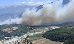 Yangında korkutan gelişme! Alevler Antalya sınırına ulaştı