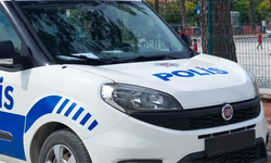Çantasından tabanca çıkan çocuğun babası gözaltına alındı