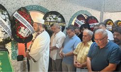 Mehmet Akgül’ün acı günü: Annesi Döndü Akgül son yolculuğuna uğurlandı