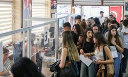 Aydın Büyükşehir Belediyesi'nin, üniversite öğrencilerine AYKART hizmeti sürüyor