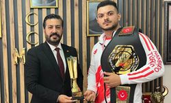 Dünya Şampiyonu Akküç’ten Cihangiroğlu’na ziyaret