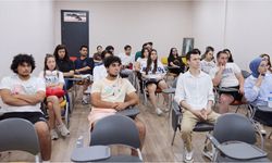 Efeler’de gençlerin sınav hazırlığına rehberlik desteği