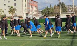 Kuşadasıspor yeni sezon için sahaya iniyor