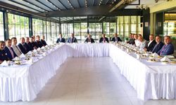 Müdür Erdoğan için veda yemeği! Vali Varol’dan dikkat çeken jest