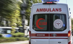 Kamyonet 2 tırla çarpıştı: 1 ölü, 2 yaralı